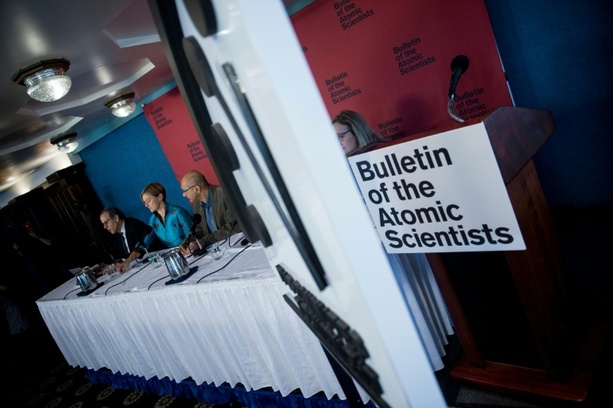 Bild vergr&ouml;&szlig;ern: Nur noch 85 Sekunden bis Mitternacht: Forscher stellen Weltuntergangsuhr vor