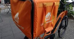 Laumann pocht auf Direktanstellung von Essenslieferanten