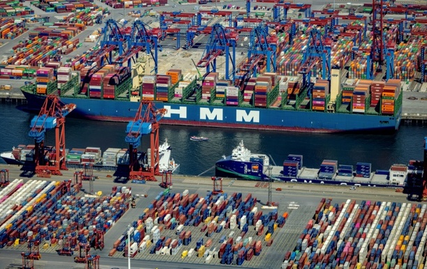 Bild vergr&ouml;&szlig;ern: Zoll fängt 400 Kilogramm Heroin ab: Großschmuggel über Hamburger Hafen verhindert