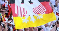 SPD unterstützt Plan der Union für Bewerbung um die Fußball-WM 2042