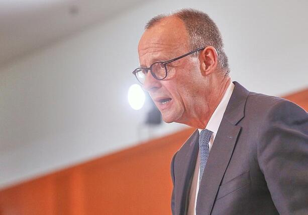 Bild vergr&ouml;&szlig;ern: Merz beruft neuen Rat für Nachhaltige Entwicklung