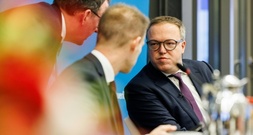 Thüringens Ministerpräsident Voigt klagt gegen Entzug von Doktortitel