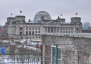 Ältestenrat prüft Kosten von Bundestagsneubau