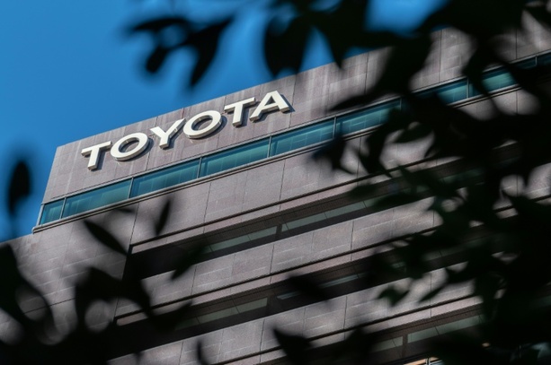 Bild vergr&ouml;&szlig;ern: Absatzplus trotz Handelsspannungen: Toyota bringt Volkswagen weiter auf Abstand