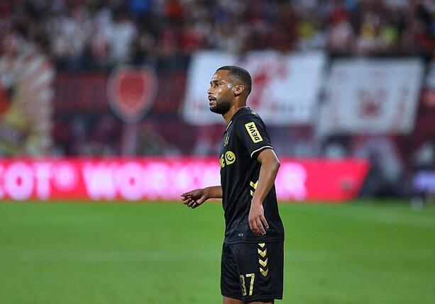 Bild vergr&ouml;&szlig;ern: Bundesliga: Köln schlägt Wolfsburg