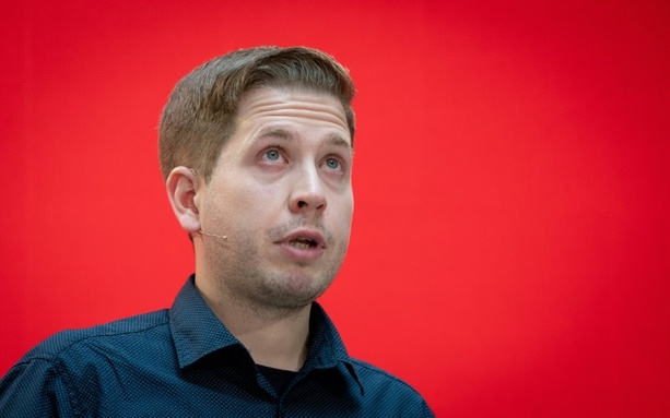 Bild vergr&ouml;&szlig;ern: Kevin Kühnert: 800 Euro Pension für vier Jahre im Parlament viel zu viel