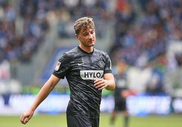 Bild vergr&ouml;&szlig;ern: 2. Bundesliga: Elversberg siegt auf dem Betzenberg