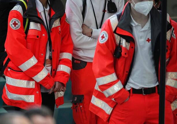 Bild vergr&ouml;&szlig;ern: Über 300 humanitäre Helfer in 2025 getötet