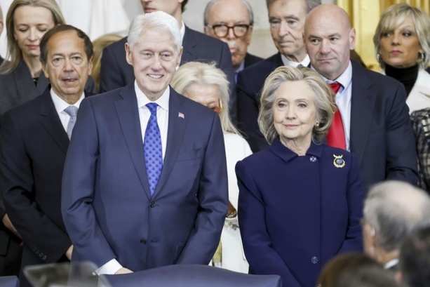 Bild vergr&ouml;&szlig;ern: Epstein-Affäre: Ehepaar Clinton erklärt sich zu Aussage vor dem Kongress bereit