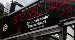 IW: Bundeshaushalt gerät zunehmend in Schieflage