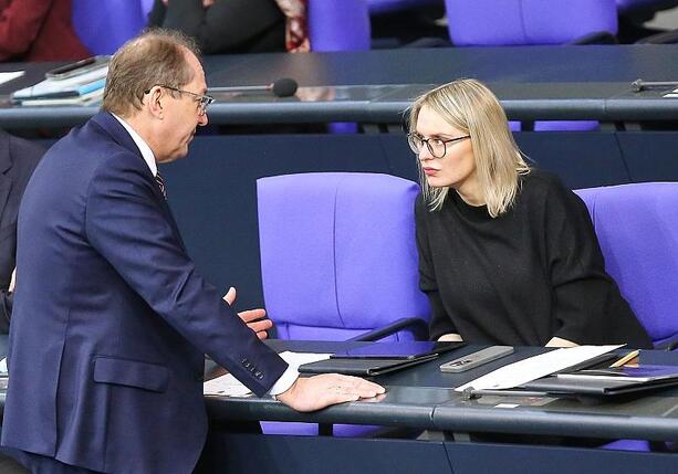 Bild vergr&ouml;&szlig;ern: Kürzung bei Kursen: Integrationsbeauftragte tritt Dobrindt entgegen