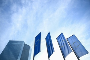 Trotz geringer Inflation und trotz des starken Euro: EZB lässt Leitzinsen unverändert