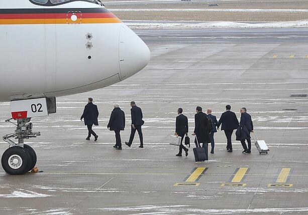 Bild vergr&ouml;&szlig;ern: Bericht: Merz wird Anfang März erneut Trump in Washington besuchen