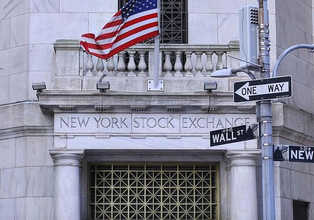 Bild vergr&ouml;&szlig;ern: US-Börsen geben deutlich nach - Panik-Verkäufe beim Bitcoin