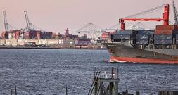 Mehr Exporte im Dezember - China löst USA als Haupthandelspartner ab