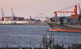 Mehr Exporte im Dezember - China löst USA als Haupthandelspartner ab