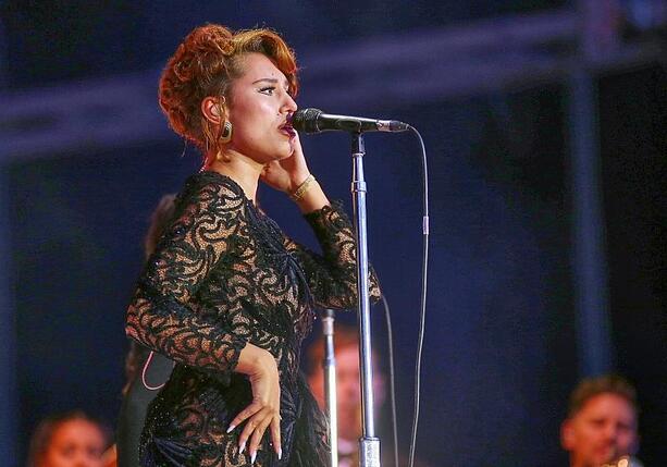 Bild vergr&ouml;&szlig;ern: Fünf Frauen besetzen Top-5 der Single-Charts