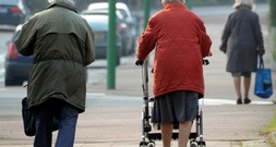 Härtefallfonds: Nur 2700 Rentner mit verlorenen DDR-Ansprüchen bekamen Geld