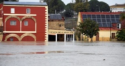 Spanien und Portugal wappnen sich für weitere Regenfälle durch neues Sturmtief 