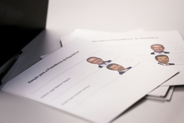 Bild vergr&ouml;&szlig;ern: Portugiesen wählen neuen Präsidenten - Sozialist Seguro klarer Favorit