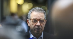 Prognosen: Sozialist Seguro liegt nach Präsidenten-Stichwahl in Portugal vorn