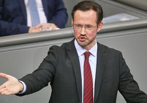 Wiese verteidigt Pläne zur Finanzierung von Sozialversicherungen