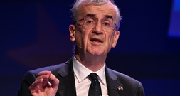 Frankreichs Zentralbankchef tritt zurück