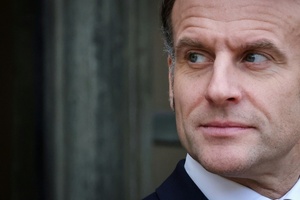 Interview: Macron hält weiter an deutsch-französischem Kampfjet FCAS fest