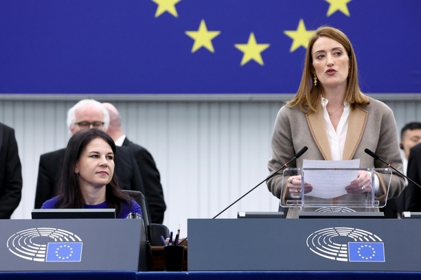 Bild vergr&ouml;&szlig;ern: Baerbock in Straßburg: Internationale Ordnung wird angegriffen