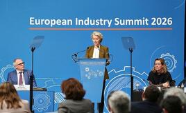 Von der Leyen will schnellere Genehmigungsverfahren für Industrie