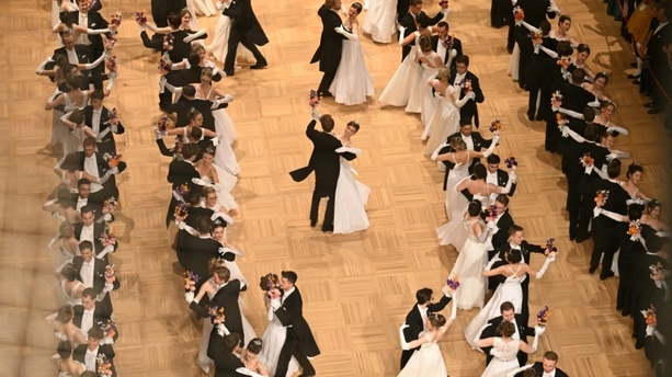 Bild vergr&ouml;&szlig;ern: 68. Wiener Opernball mit Sharon Stone und Polit-Prominenz