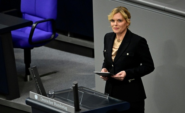 Bild vergr&ouml;&szlig;ern: Bundestagspräsidentin Klöckner besucht Gazastreifen