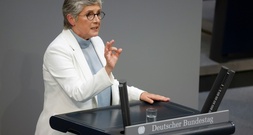 Gestoppte Integrationskurse: Grüne und Volkshochschulen üben scharfe Kritik