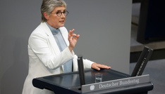 Gestoppte Integrationskurse: Grüne und Volkshochschulen üben scharfe Kritik