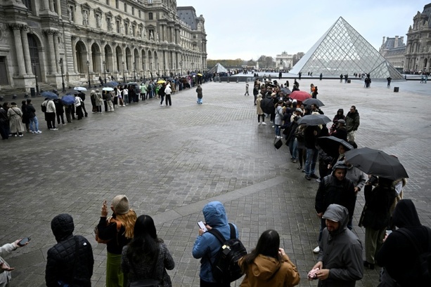 Bild vergr&ouml;&szlig;ern: Zehn Millionen Euro Schaden: Massiver Ticketbetrug am Louvre aufgeflogen