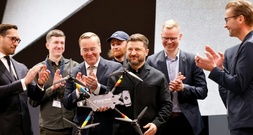 Pistorius und Selenskyj eröffnen deutsch-ukrainische Drohnenproduktion