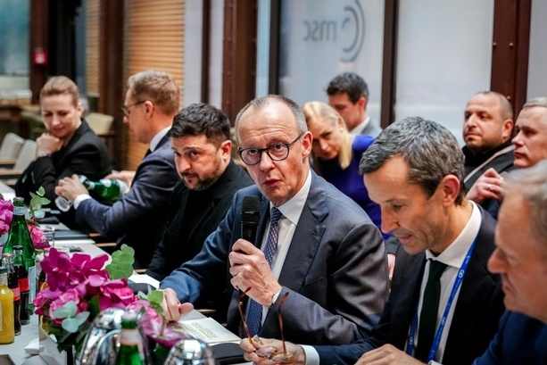 Bild vergr&ouml;&szlig;ern: Treffen der Ukraine-Unterstützerstaaten in München - Rubio nicht dabei