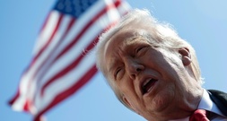 Trump will zweiten Flugzeugträger in Nahen Osten verlegen