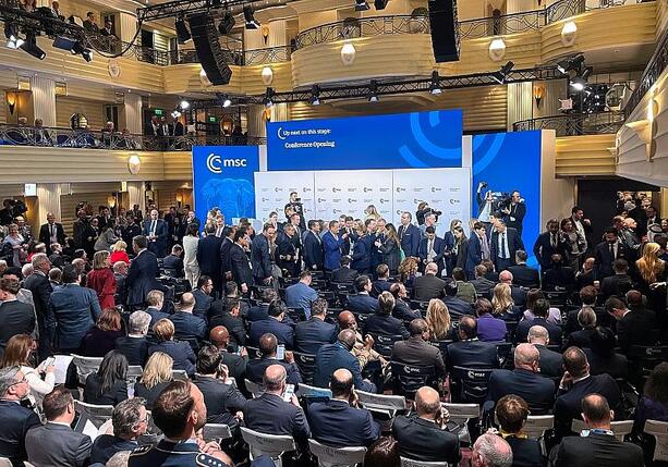 Bild vergr&ouml;&szlig;ern: Kiesewetter und Melnyk beklagen geringes Ukraine-Engagement bei MSC