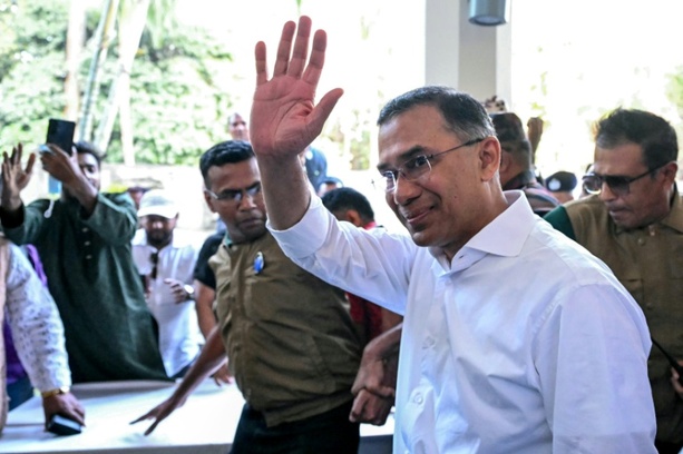 Bild vergr&ouml;&szlig;ern: Tarique Rahman als neuer Regierungschef von Bangladesch vereidigt