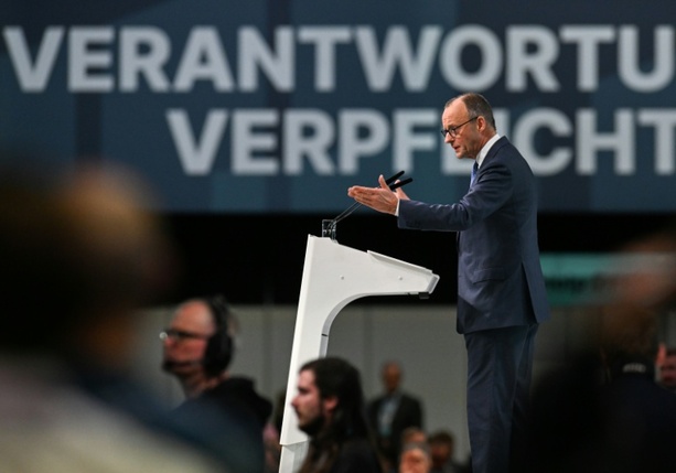 Bild vergr&ouml;&szlig;ern: Merz: Stehen an der Seite des ukrainischen Volkes ohne Wenn und Aber