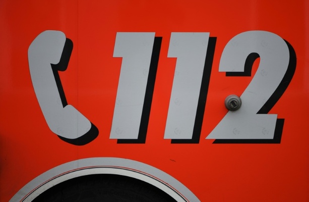 Bild vergr&ouml;&szlig;ern: Von schwerem Gerät eingeklemmt: 62-Jähriger stirbt bei Verladearbeiten