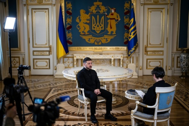 Bild vergr&ouml;&szlig;ern: Selenskyj: Auch die USA verlangen von Ukraine Aufgabe des gesamten Donbass