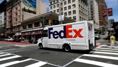 Nach Urteil gegen Trumps Zölle: US-Lieferunternehmen Fedex verklagt US-Regierung