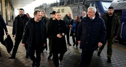 Von der Leyen und europäische Staatenlenker treffen vier Jahre nach Kriegsbeginn in Kiew ein