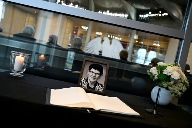 Bild vergr&ouml;&szlig;ern: Menschenfreundin, Möglichmacherin: Rita Süssmuth mit Trauerstaatsakt geehrt