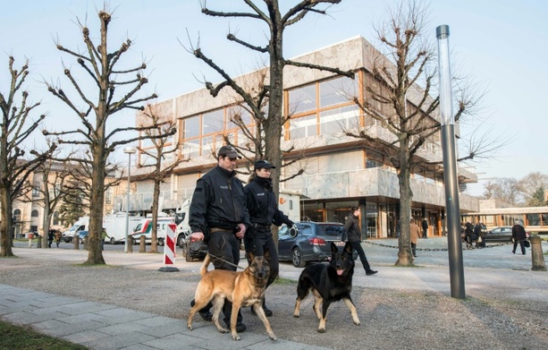 Bild vergr&ouml;&szlig;ern: Umstrittenes Erbe der Ampel: Karlsruhe verhandelt über Weg zu Heizungsgesetz