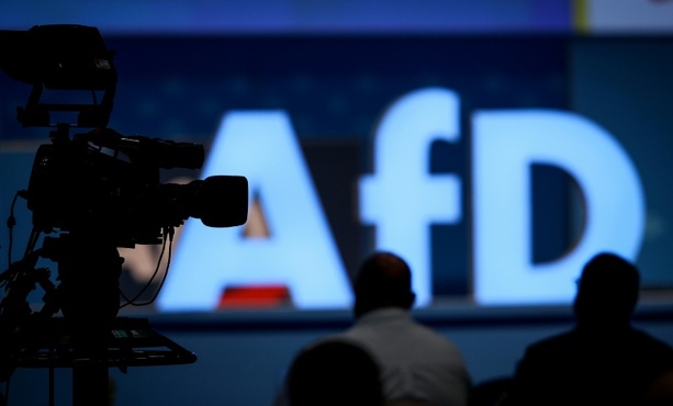 Bild vergr&ouml;&szlig;ern: Bundesverfassungsschutz darf AfD vorerst nicht als gesichert extremistisch einstufen