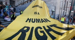 EU-Kommission lehnt Fonds für besseren Zugang zu Abtreibungen ab