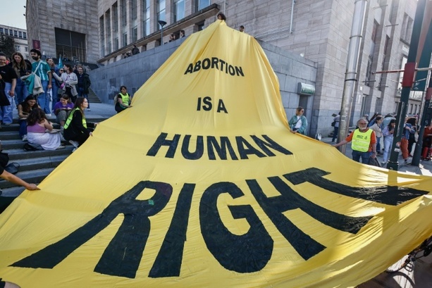 Bild vergr&ouml;&szlig;ern: Brüssel: EU-Länder können Abtreibungen mit EU-Geldern unterstützen